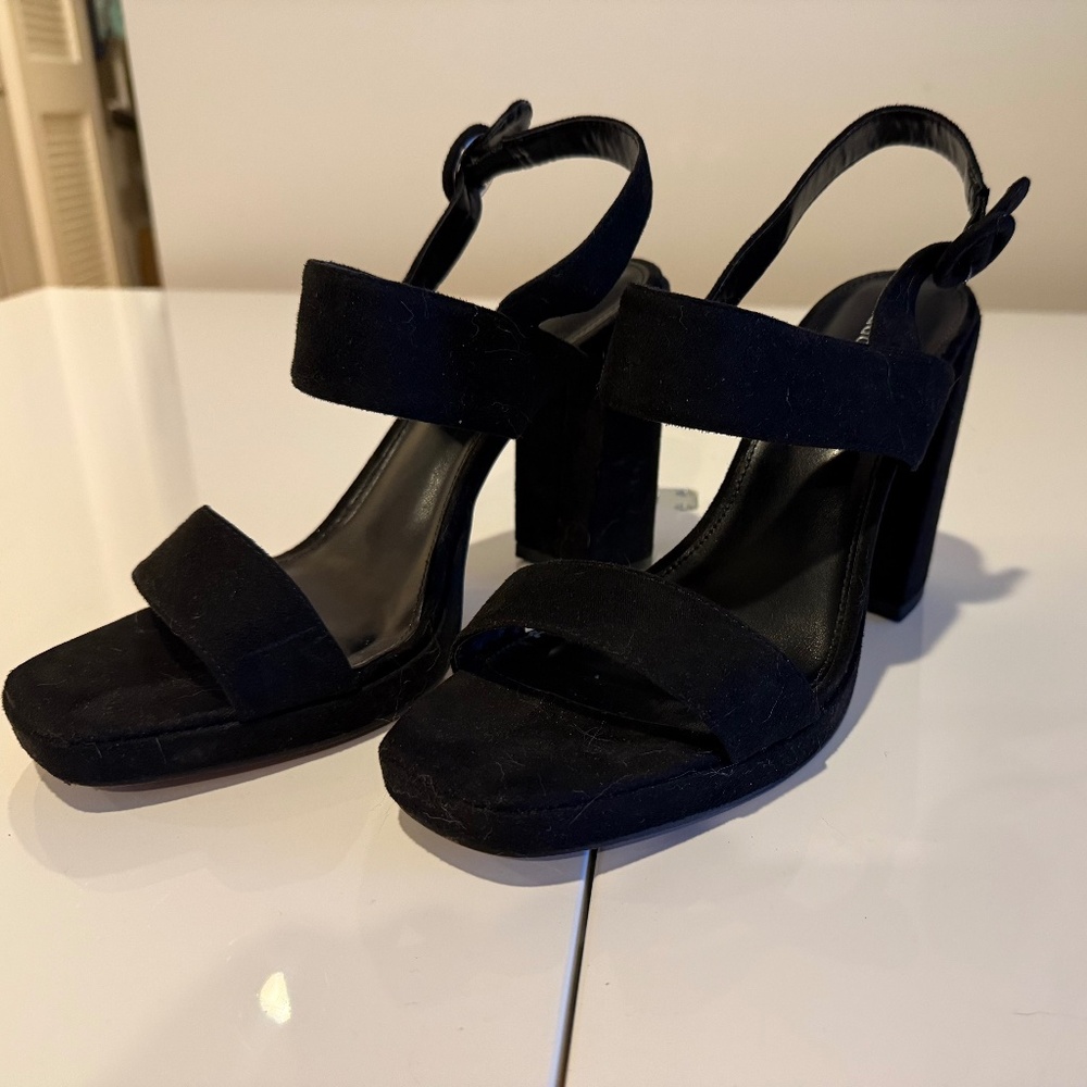 Steve Madden Black Women’s Heels 9.5 Velvet